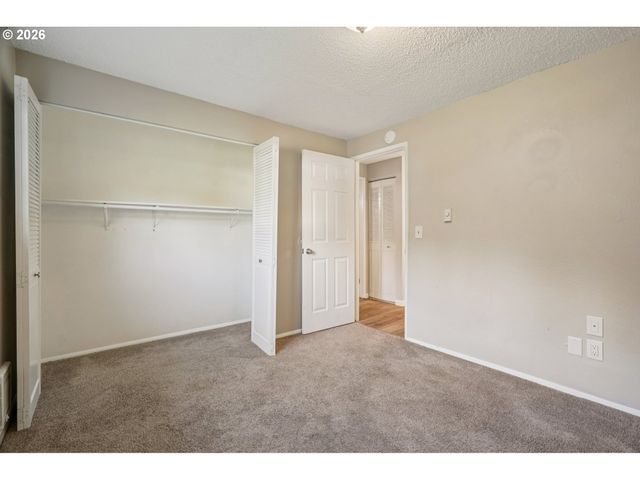 810 Ne PINEBROOK Ave, Vancouver, WA 98684