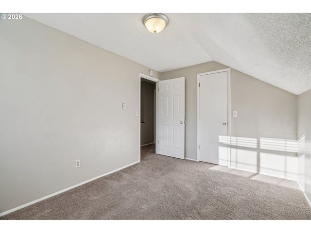 810 Ne PINEBROOK Ave, Vancouver, WA 98684