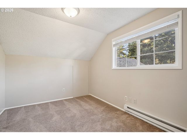 810 Ne PINEBROOK Ave, Vancouver, WA 98684