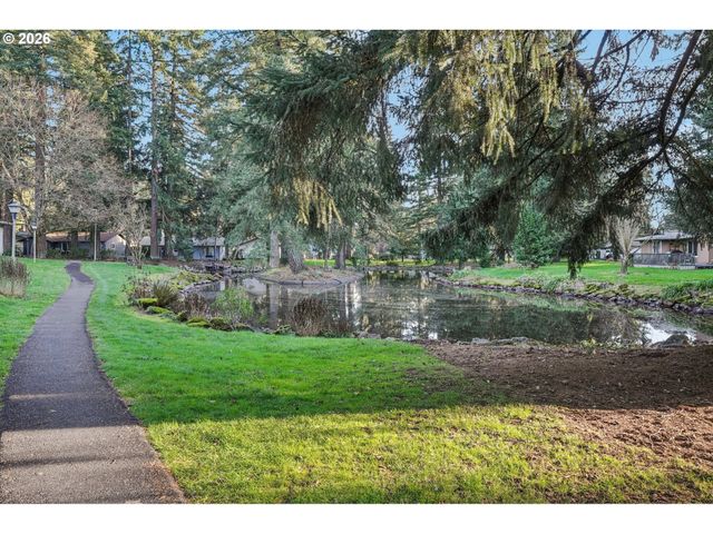 810 Ne PINEBROOK Ave, Vancouver, WA 98684
