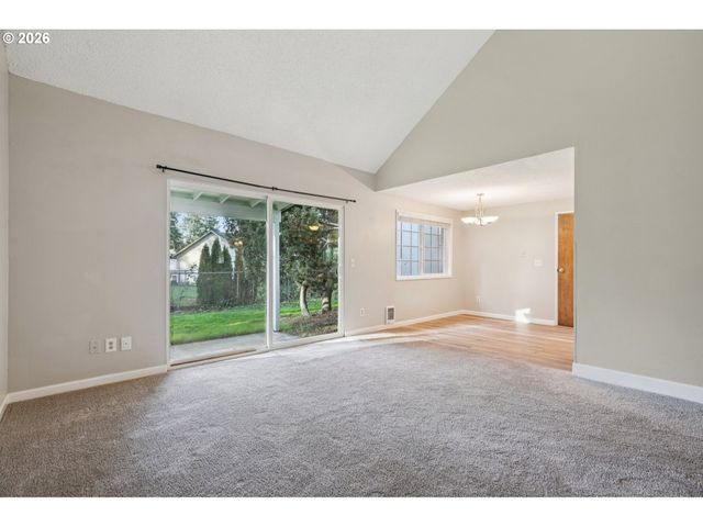 810 Ne PINEBROOK Ave, Vancouver, WA 98684