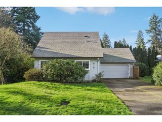 810 Ne PINEBROOK Ave, Vancouver, WA 98684