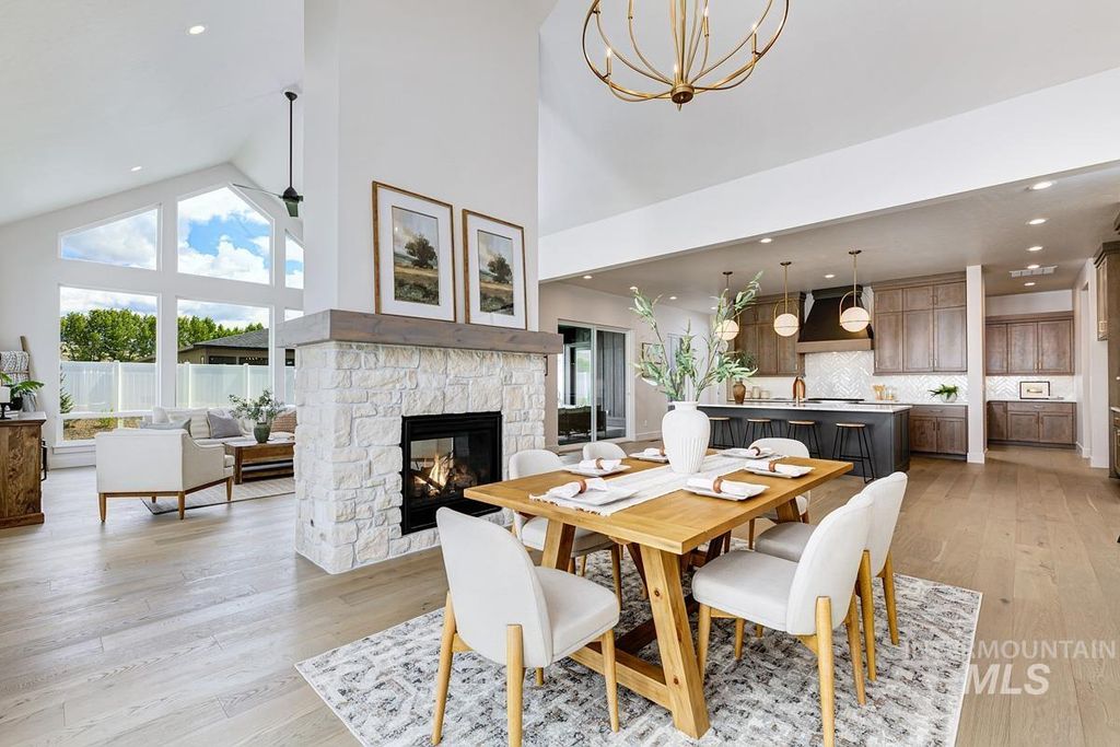 14230 N Goldfinch Ave, Boise, ID 83714 photo 4