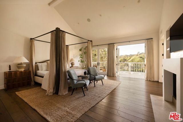 1319 Amalfi Drive, Pacific Palisades (los Angeles), CA 90272