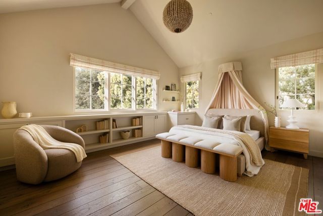 1319 Amalfi Drive, Pacific Palisades (los Angeles), CA 90272