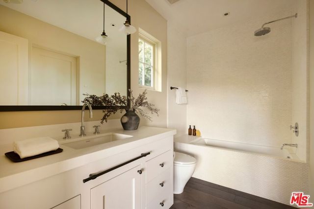 1319 Amalfi Drive, Pacific Palisades (los Angeles), CA 90272