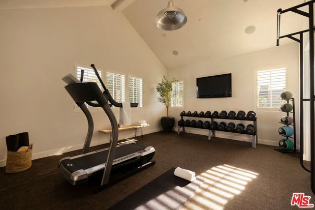 1319 Amalfi Drive, Pacific Palisades (los Angeles), CA 90272