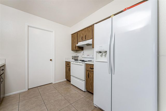 51 BOUNDARY BOULEVARD B, Rotonda West, FL 33947