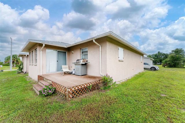 51 BOUNDARY BOULEVARD B, Rotonda West, FL 33947