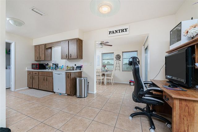51 BOUNDARY BOULEVARD B, Rotonda West, FL 33947