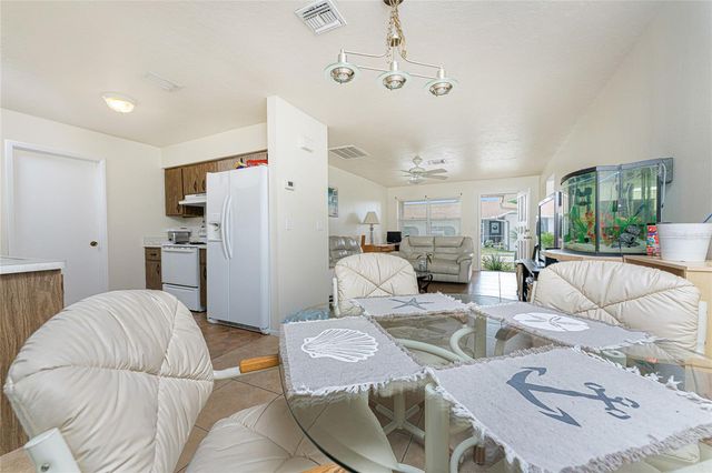 51 BOUNDARY BOULEVARD B, Rotonda West, FL 33947