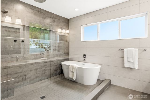 3509 W Thurman Street, Seattle, WA 98199