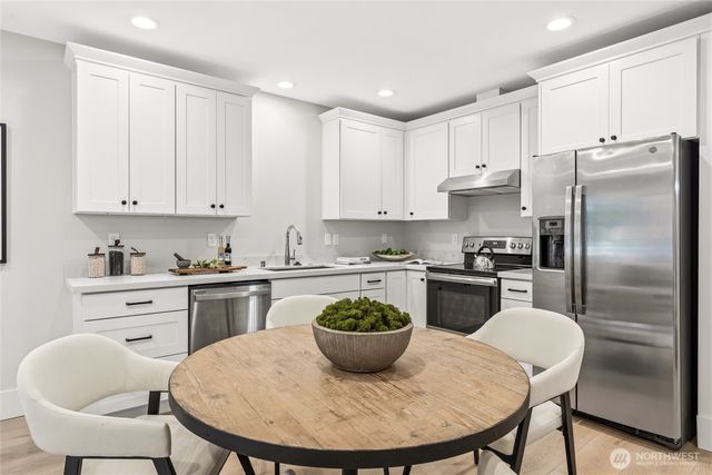 3509 W Thurman Street, Seattle, WA 98199