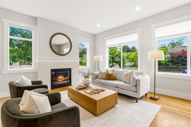 3509 W Thurman Street, Seattle, WA 98199
