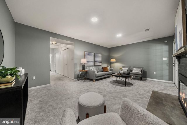 7440 CHUMMLEY CT, Falls Church, VA 22043