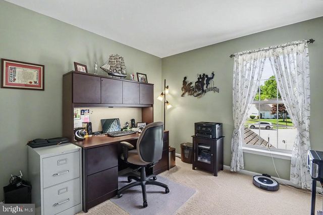 25 S PERCH CREEK DR, Newark, DE 19702