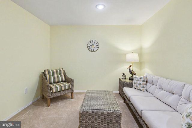 25 S PERCH CREEK DR, Newark, DE 19702