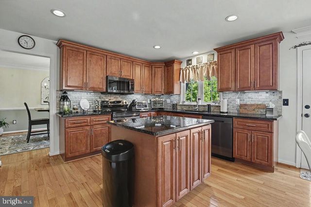 25 S PERCH CREEK DR, Newark, DE 19702