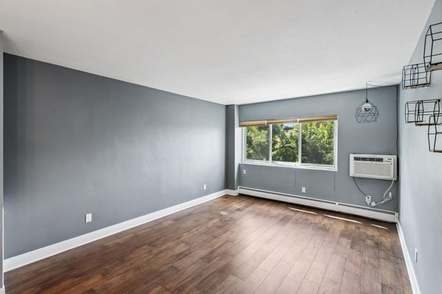 504 W Franklin Avenue 2C, Minneapolis, MN 55405