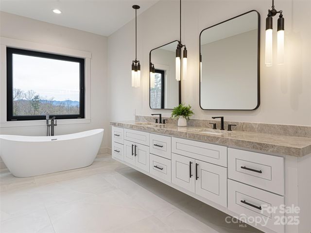 51 Bridgeway Drive 12, Candler, NC 28715