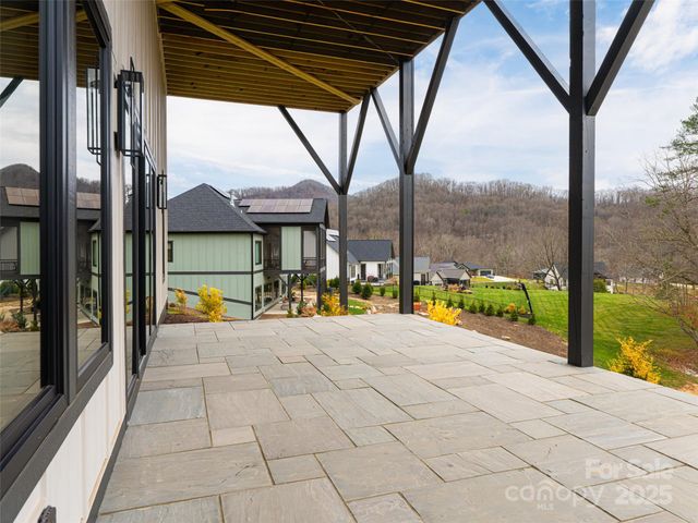 51 Bridgeway Drive 12, Candler, NC 28715