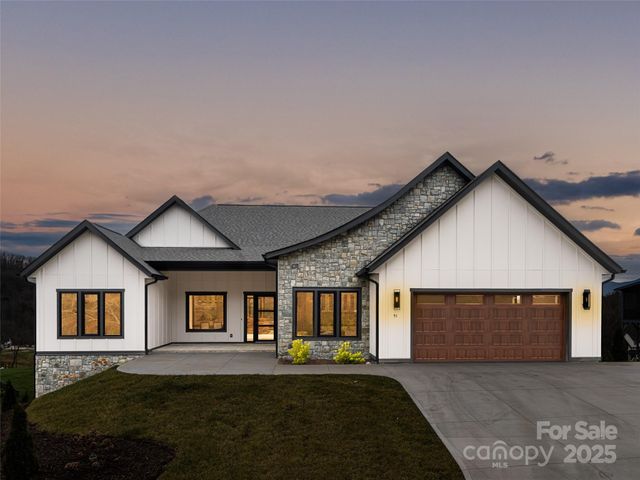 51 Bridgeway Drive 12, Candler, NC 28715