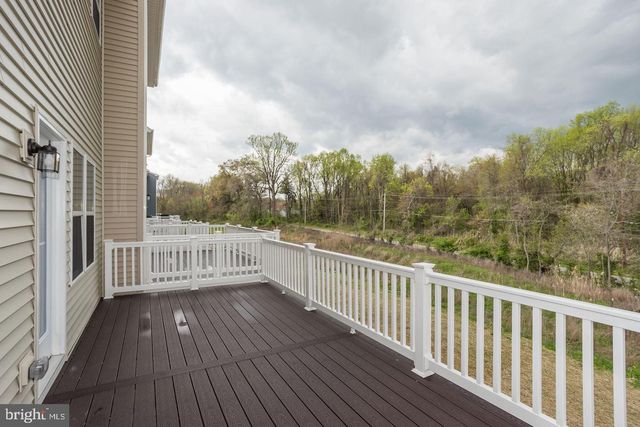 2926 SHAWS RD, Edgemere, MD 21219