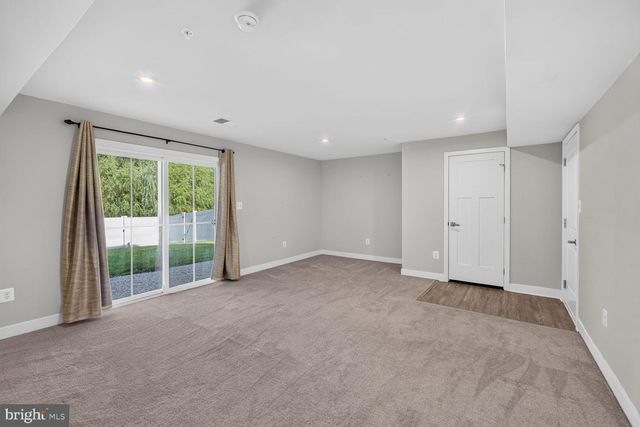 2926 SHAWS RD, Edgemere, MD 21219
