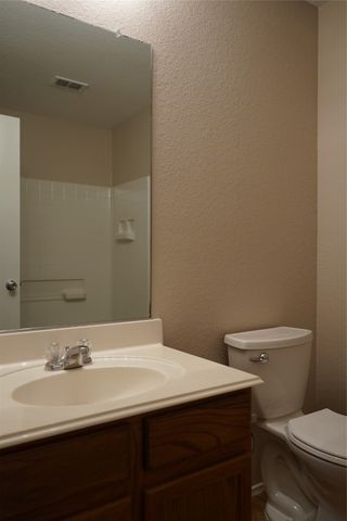 5445 Avery Lane, Grand Prairie, TX 75052