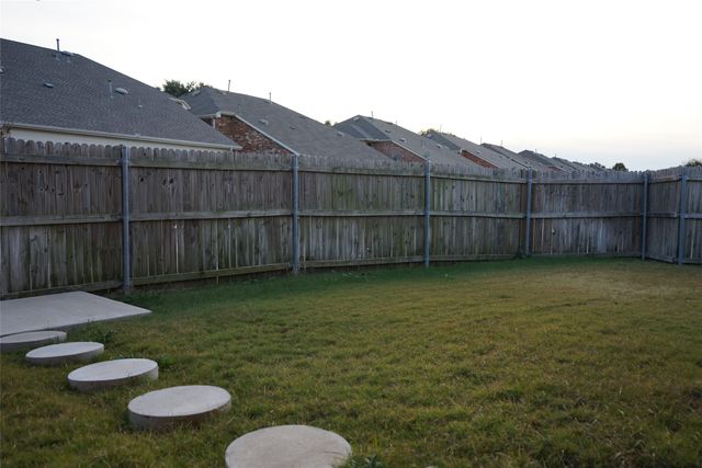 5445 Avery Lane, Grand Prairie, TX 75052