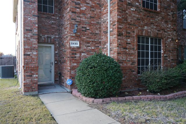5445 Avery Lane, Grand Prairie, TX 75052