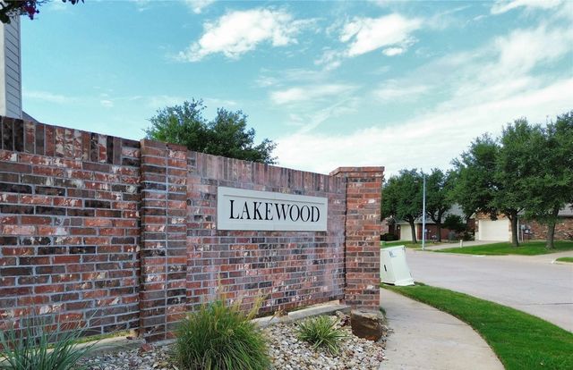 5445 Avery Lane, Grand Prairie, TX 75052