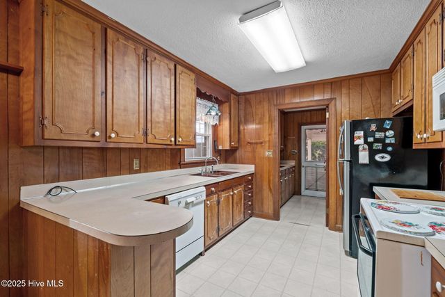 1615 Plum Nelly Road, Rockingham, NC 28379