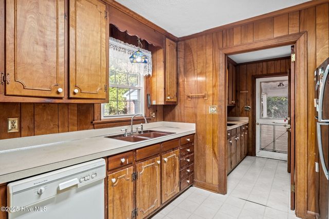 1615 Plum Nelly Road, Rockingham, NC 28379