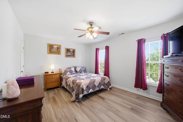 104 Saltybrook Lane, Holly Springs, NC 27540
