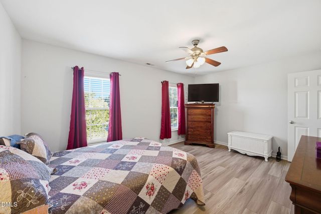 104 Saltybrook Lane, Holly Springs, NC 27540