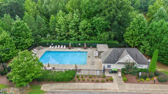 104 Saltybrook Lane, Holly Springs, NC 27540