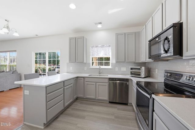 104 Saltybrook Lane, Holly Springs, NC 27540