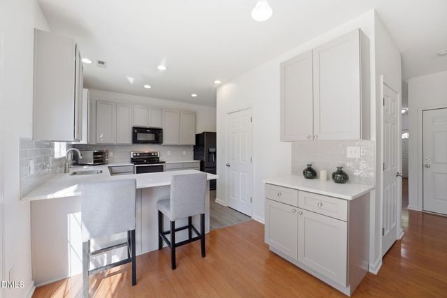 104 Saltybrook Lane, Holly Springs, NC 27540
