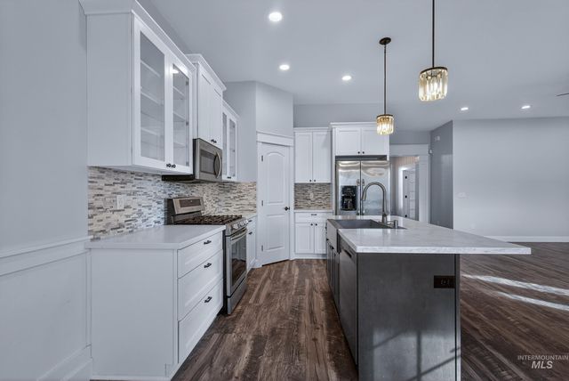 1623 W Young Ave, Nampa, ID 83651