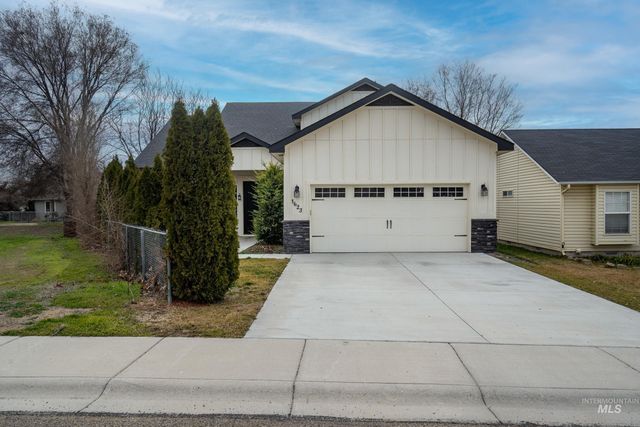 1623 W Young Ave, Nampa, ID 83651