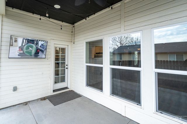 1623 W Young Ave, Nampa, ID 83651