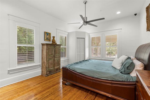 209 E AMELIA STREET, Orlando, FL 32801