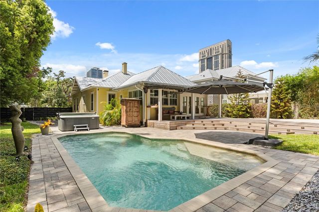 209 E AMELIA STREET, Orlando, FL 32801