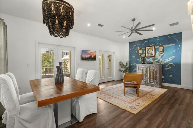 209 E AMELIA STREET, Orlando, FL 32801