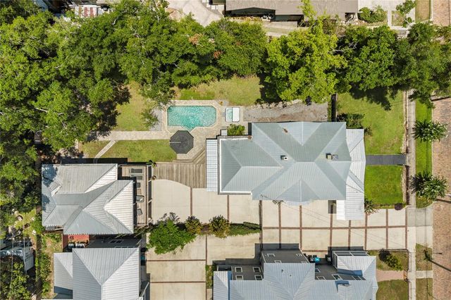 209 E AMELIA STREET, Orlando, FL 32801