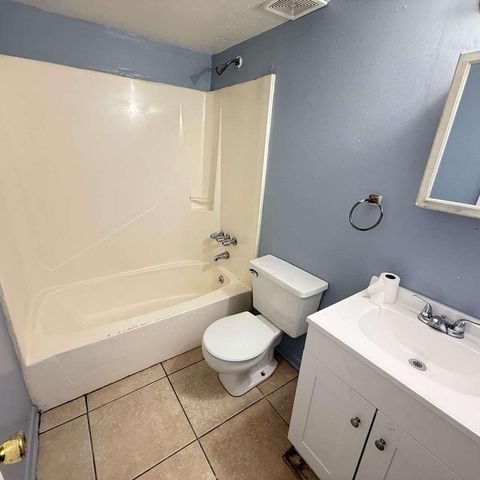 824 Tanager Road B, Fort Walton Beach, FL 32547