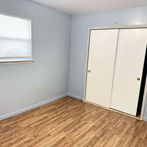 824 Tanager Road B, Fort Walton Beach, FL 32547