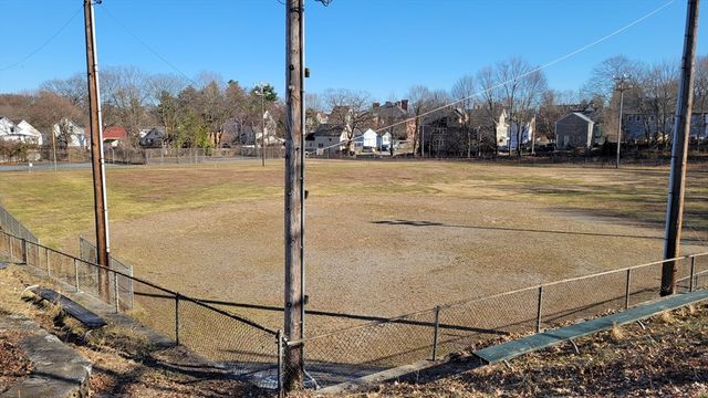 10 Marion St 2, Hudson, MA 01749