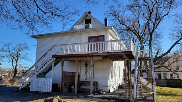 10 Marion St 2, Hudson, MA 01749